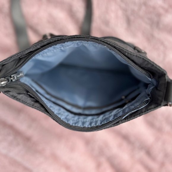 Baggallini gray shoulder or crossbody bag with security wallet - Picture 4 of 7